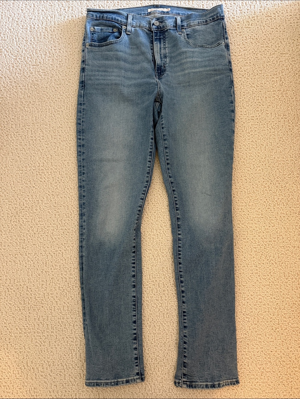 Levi Womens Straight Slim Fit Jeans